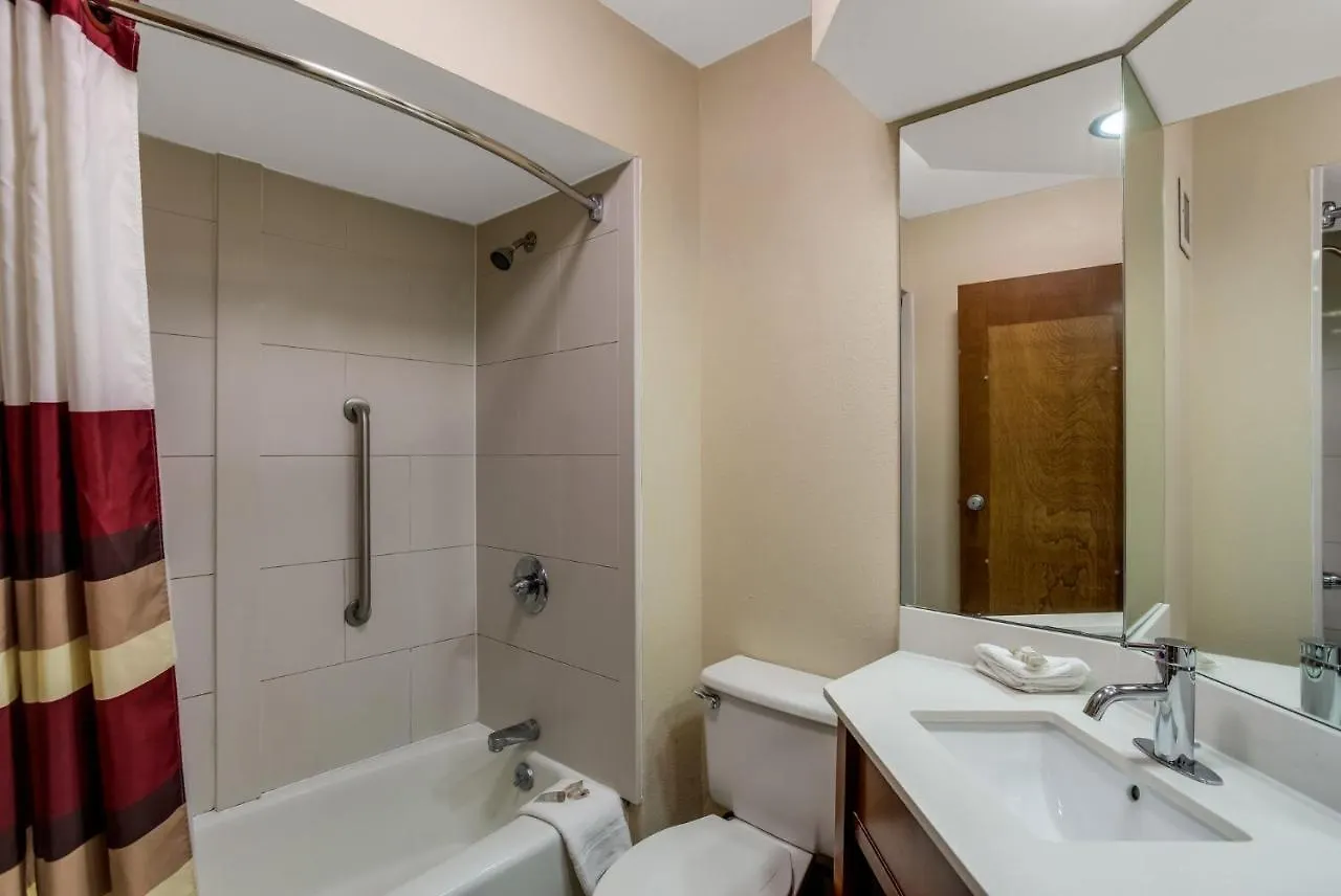Red Roof Inn Nashville - Music City 2*,