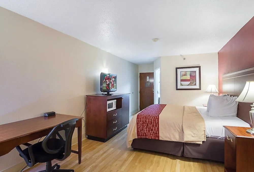 Red Roof Inn Nashville - Music City 2*,