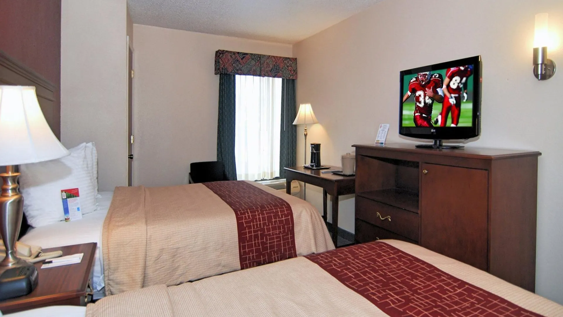 Red Roof Inn Nashville - Music City 2*,